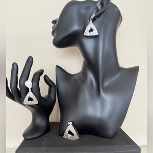 Elegant Silver Triangle Jewelry Set
